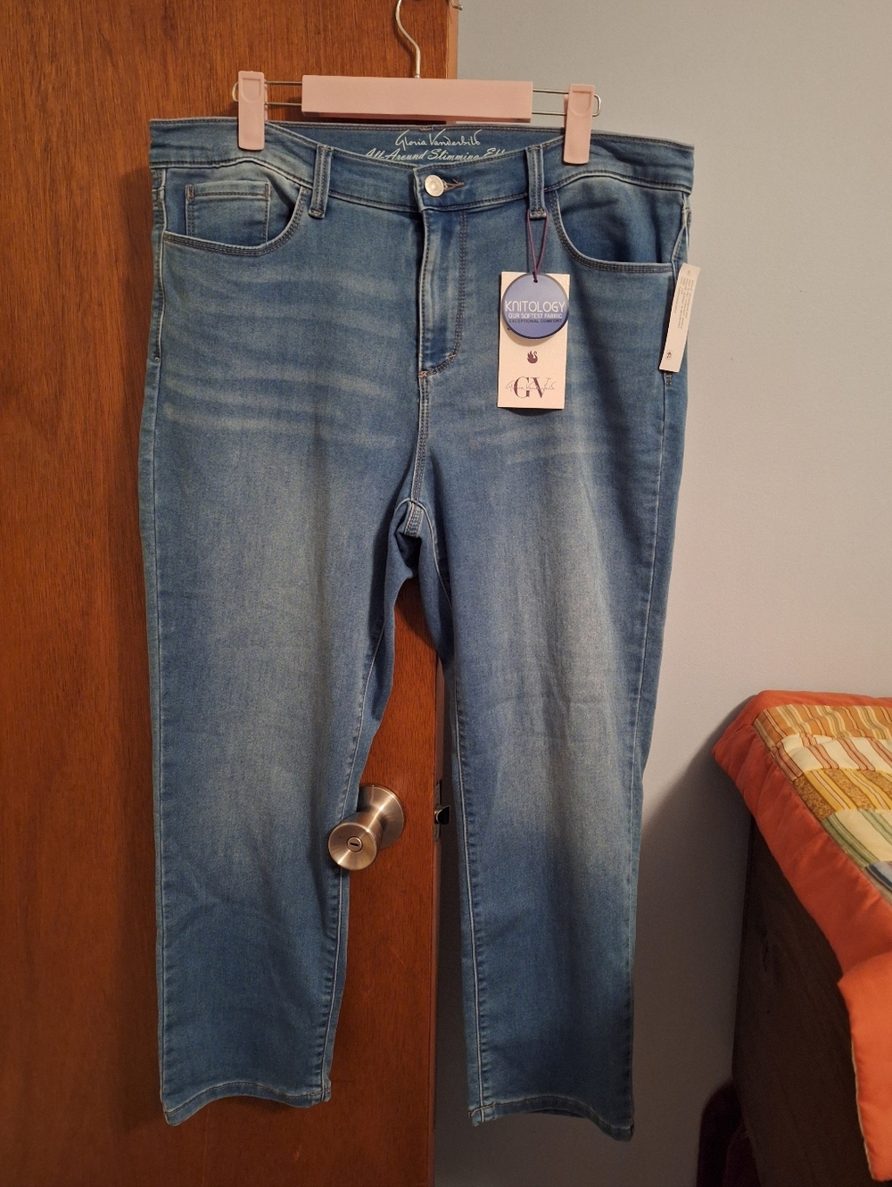 Gloria Vanderbilt NWT Light Blue Women’s Cali Straight Ankle Jeans Size 12P